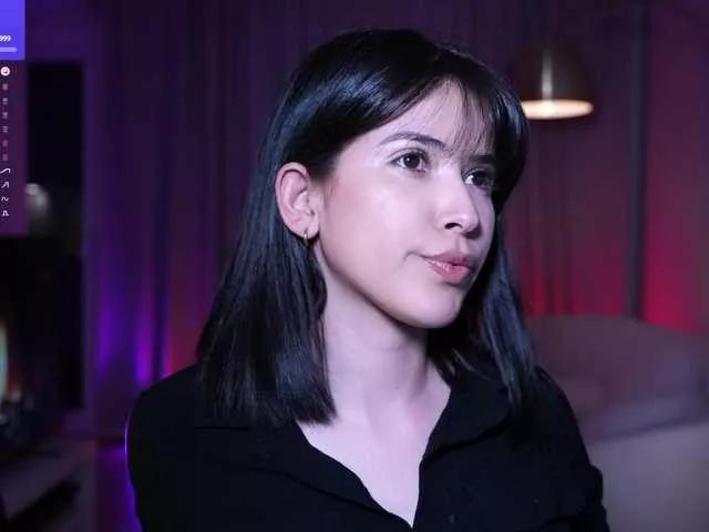 AnnieHill on BongaCams 