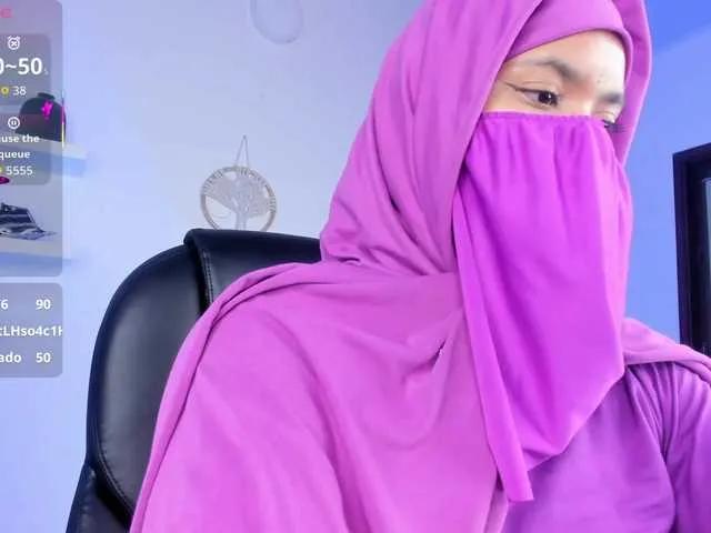 Aura-cuutee on BongaCams 