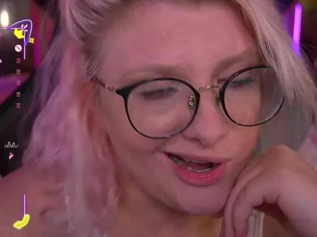 CoolTatis on BongaCams 