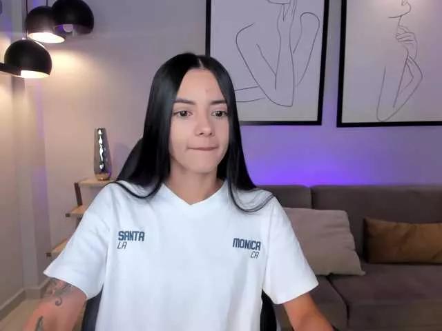 HannahJames on BongaCams 