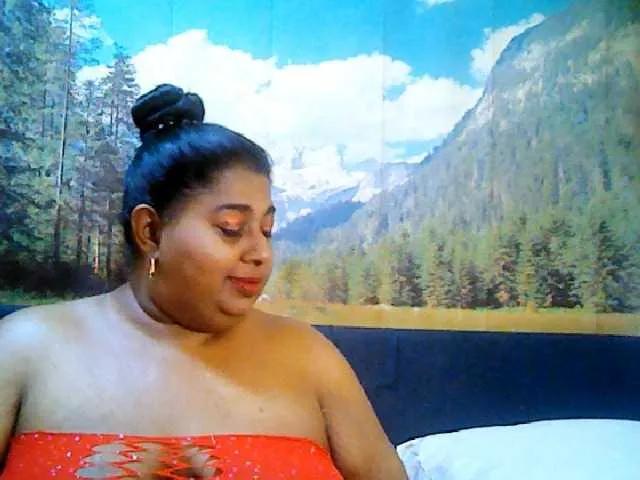 indianhoney on BongaCams 