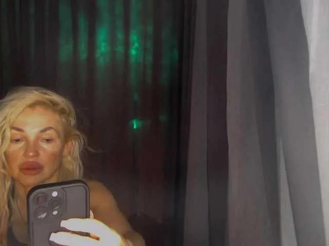 Margo77-1 on BongaCams