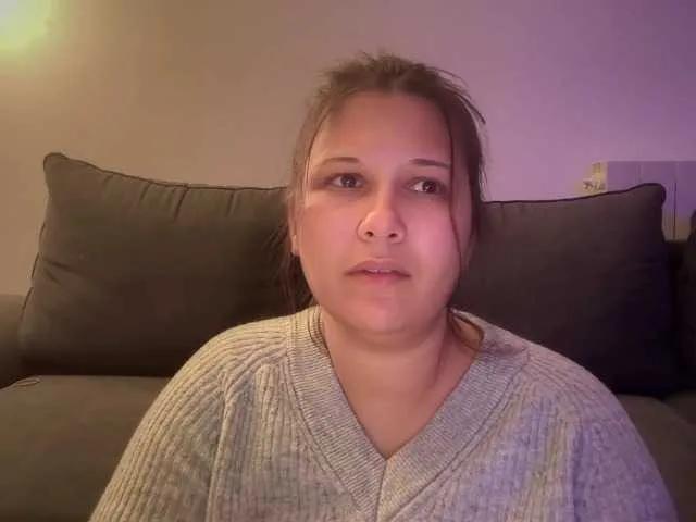 Minettesexy24 — Freechat on BongaCams