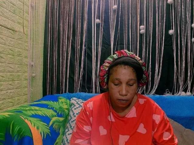 mysticeboney — I like gentlemen who know how to treat a woman and how to delve into my mind to discover more about my lustful thoughts and perversions. I also love to be pampered and adored, do it and you will see my goddess side.