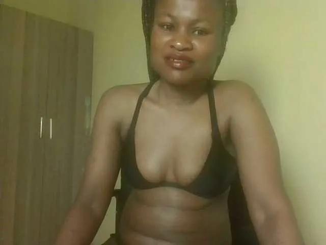 queenivy on BongaCams 