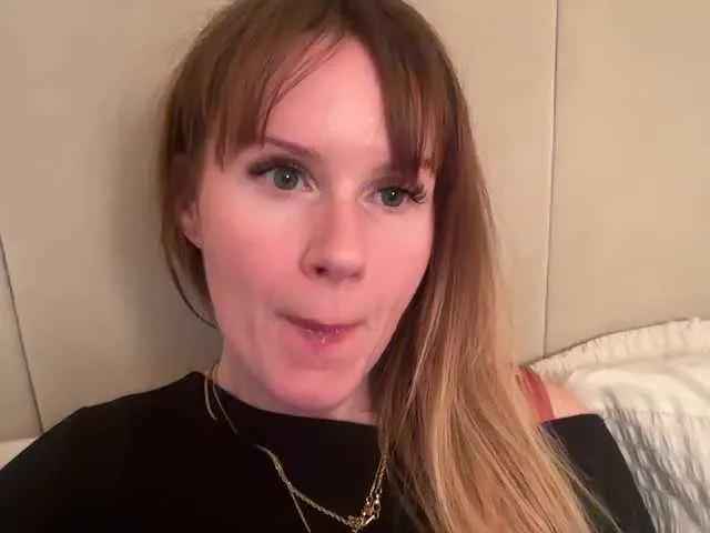 REDHEADROSIE — WHEN YOU SPOIL ME WITH TIPS MAKES MY PUSSY NICE AND WET.....