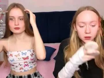 bjliki — TOPLESS AND PLAY WITH TITS [191 tokens left] #lesbian #bigass #teen #skinny #feet