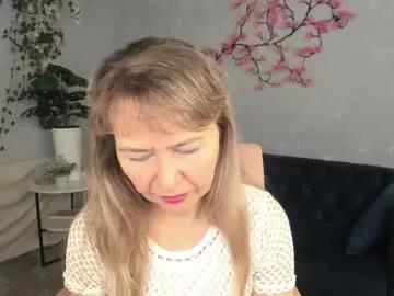 carla_vogue — GOAL: show outfit [15 tokens remaining] Dear ones, I'm here again, a hot and attractive milf #feet #new #milf #smalltits #bigass