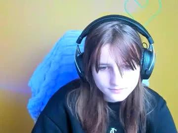 evie_leee — GOAL: Show bra [262 tokens remaining] Welcome to my room! #new #teen #shy #cute #18