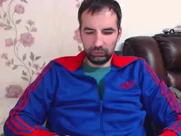 gianni_lion — Gianni_lion's room #tall #sexymuscles #darkhair #bigfeet #dominant