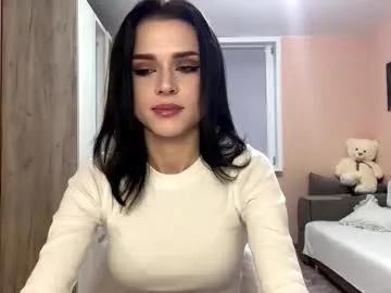 jettaboan — Goal:  Stand up and show my body  !!! I have a new toy! Uhmm Hello guys :) #new #shy #young #skinny #18 [43 tokens remaining]