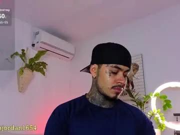 jordansmiith_ — GOAL: Great cum show [1975 tokens remaining] I'm here to complete ALL your DESIRES!  Are you ready for the action?  Lovense is ON - Make me cum  #bigass #bbc #straight #hairy #lovense