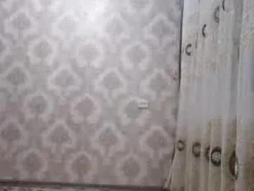 larainebertinetti on Chaturbate 