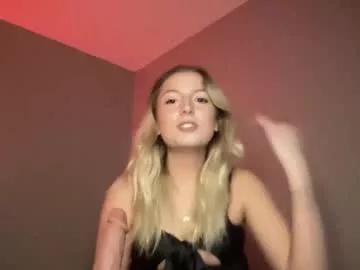 official_ellieanne on Chaturbate 