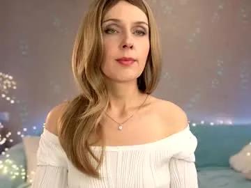 wild_berrrie — Hi!   I am Alice. can I tease you today? - Goal: Spank ass [173 tokens left] #tease #natural #pantyhose #shy #stockings