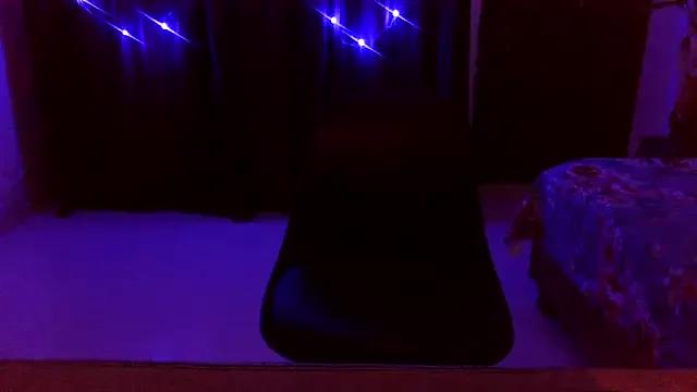 ANANYA-TIWARI on StripChat 