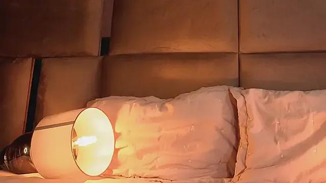 angelinepossy — 4 fingers in my pussy