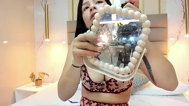 AnneDixie on StripChat 