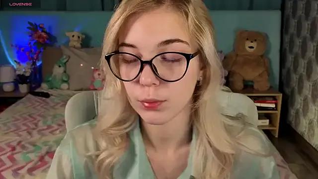 Aurora_Bennet — Flash pussy