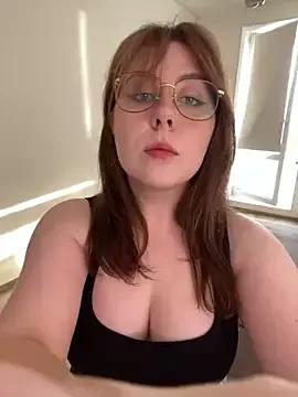 cinnabon_ on StripChat 