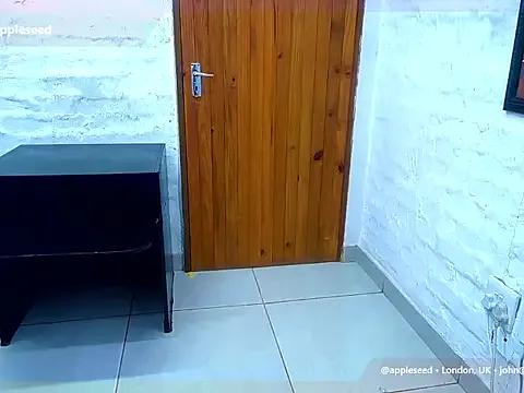 DaisyGirlxx — Private on StripChat