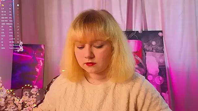 DianaJacobs — take off your shirt+dance