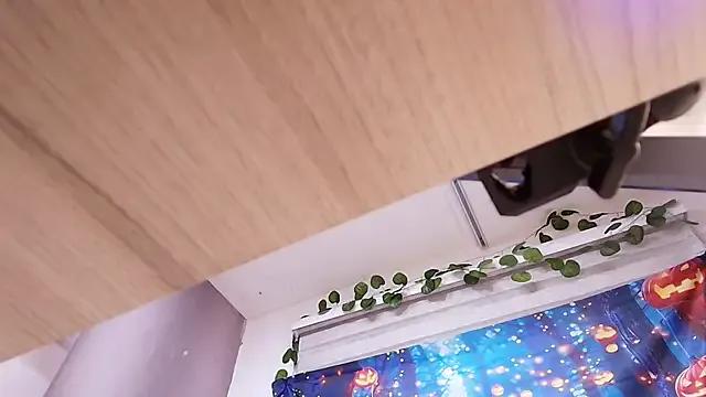 ellisrossi on StripChat 