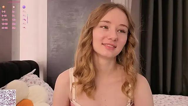 ElvinaRose — smile close up