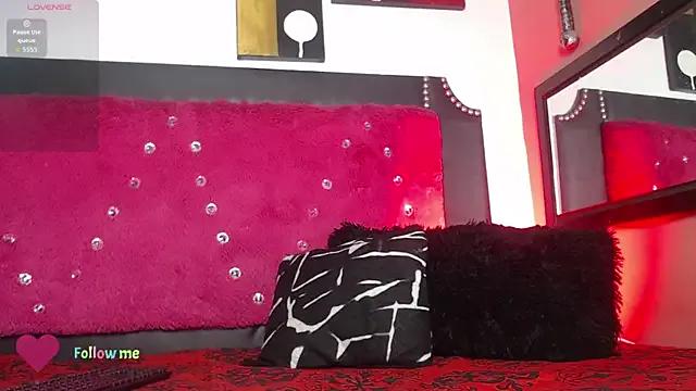 Engeelll on StripChat 