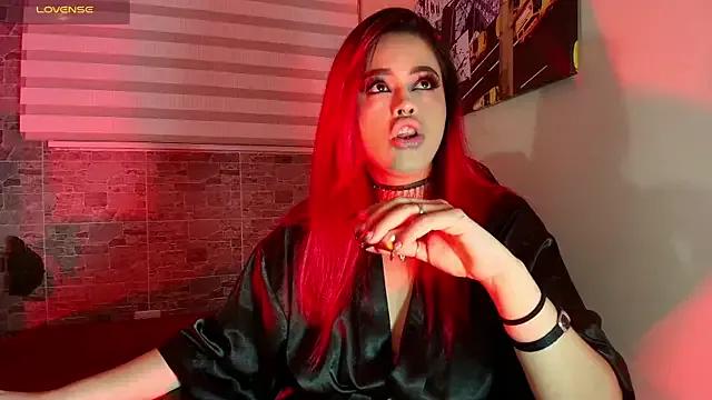 EvaaFoxxy1 on StripChat 