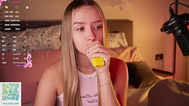 HollisBeckett on StripChat 