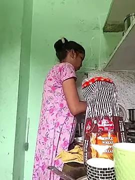 Hotty-Nidhi on StripChat 