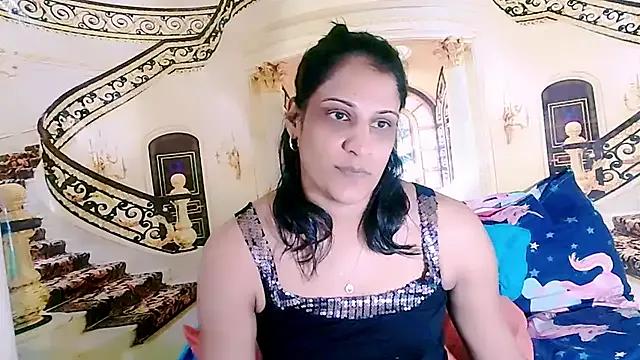 IndianSexcSmyle on StripChat 