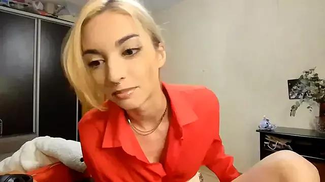 JillianBozak on StripChat 