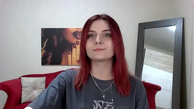 KellyStone on StripChat 