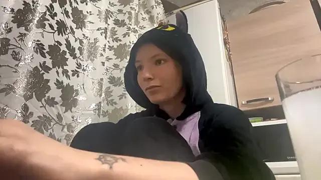 KindraScullion — play with the cutout