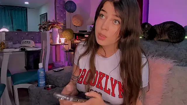 Kitty_bad1 on StripChat 