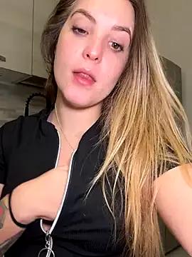 LiliMorganxxx on StripChat 