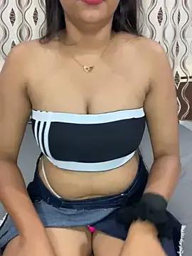 little_shadow on StripChat 