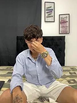 Miia_Hoot on StripChat 