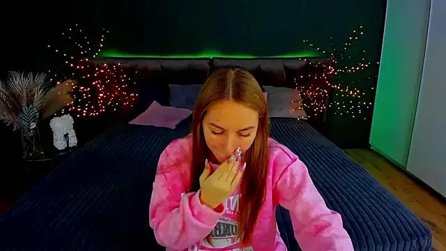 MilaAddams — show tits