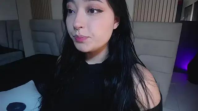 Miss_Loise on StripChat 