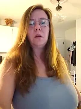 MsShelby40 on StripChat 