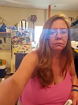 MsShelby40 on StripChat 