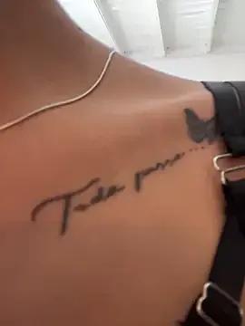 MystiqueXXX — PUSSY PLAY CLOSE UP