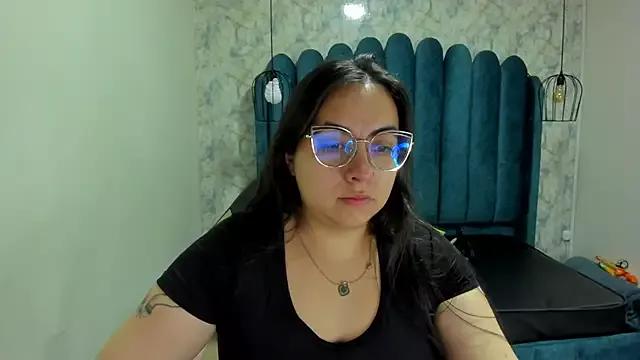 nalalye_cruzz_ on StripChat 