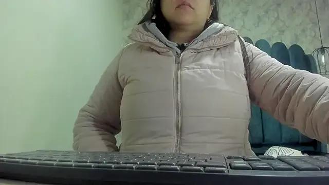 nalalye_cruzz_ on StripChat 