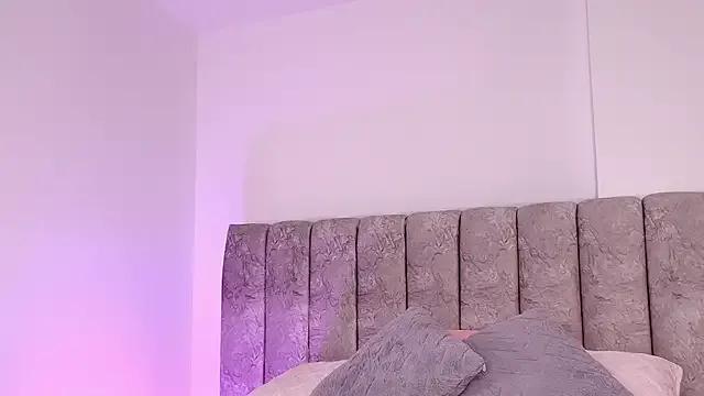 sara_lopee1 on StripChat 