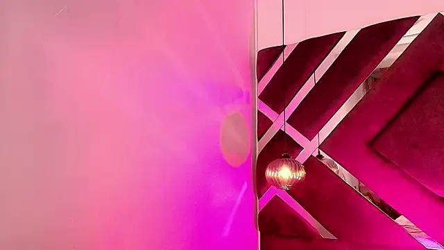 sara_lopee1 on StripChat 