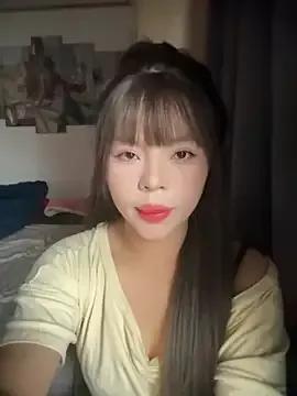 SarahBeii on StripChat 